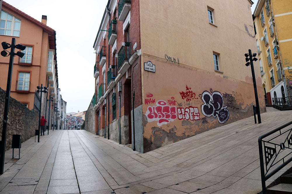 Los vecinos del Casco Histórico Alto, preocupados por el recorte de aparcamientos