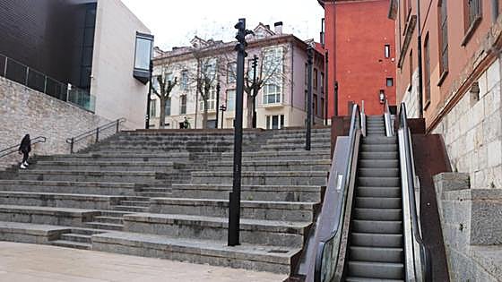 Vandalismo, suciedad y pisos turísticos preocupan al Casco Histórico Alto