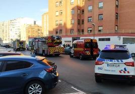 Imagen de archivo de una intervención de los Bomberos de Burgos en un incendio en Gamonal.