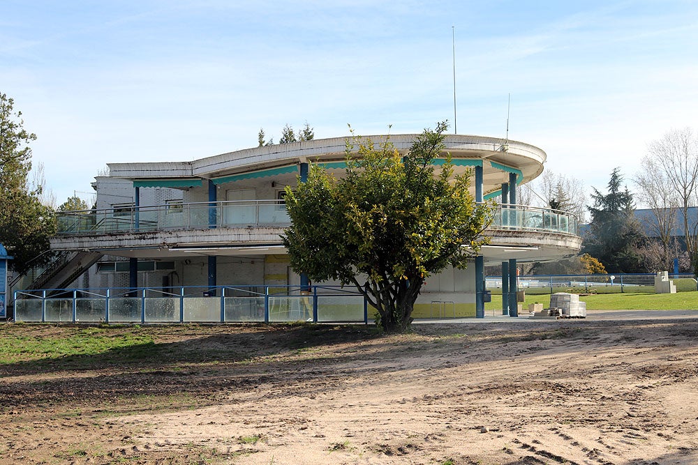 La piscina familiar de El Plantío completa su remodelación