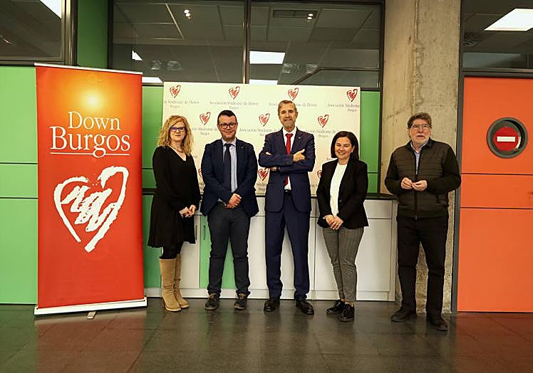 el rector Pérez Mateos ha visitado las instalaciones del Centro de Educación Especial Estela de la Asociación Síndrome de Down de Burgos.