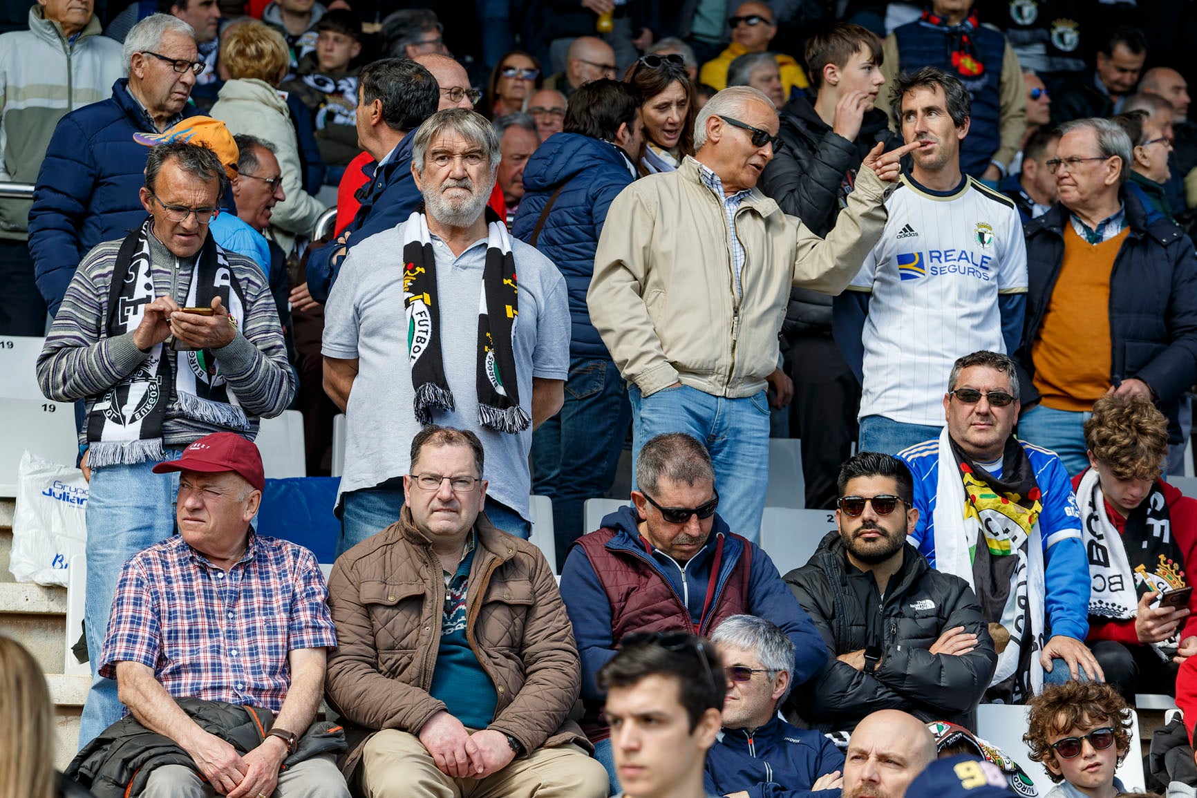 El Burgos CF se hace con la victoria ante un necesitado Racing