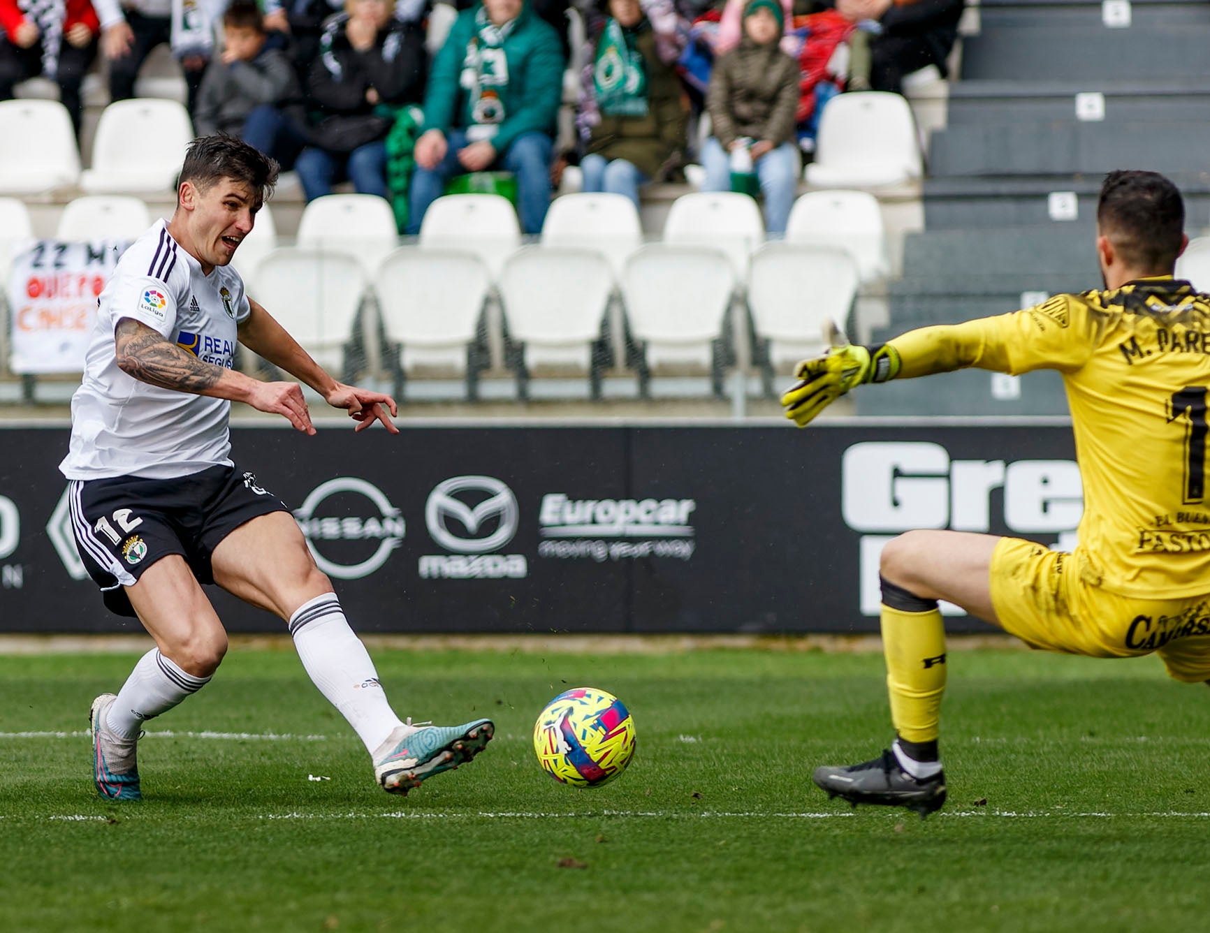 El Burgos CF se hace con la victoria ante un necesitado Racing