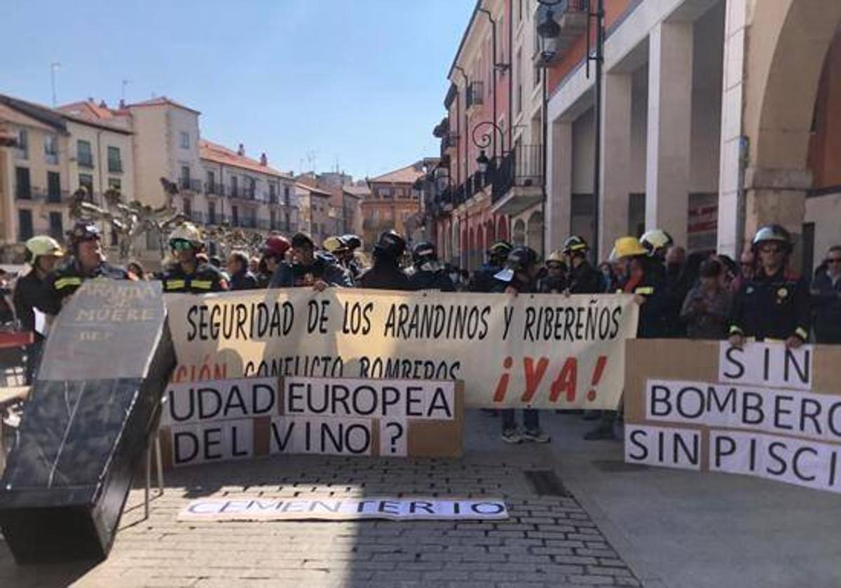 Protesta de bomberos de Aranda de Duero.