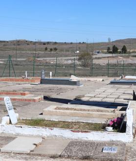 Imagen secundaria 2 - Espacio reservado al enterramiento musulmán en el cementerio municipal de Burgos