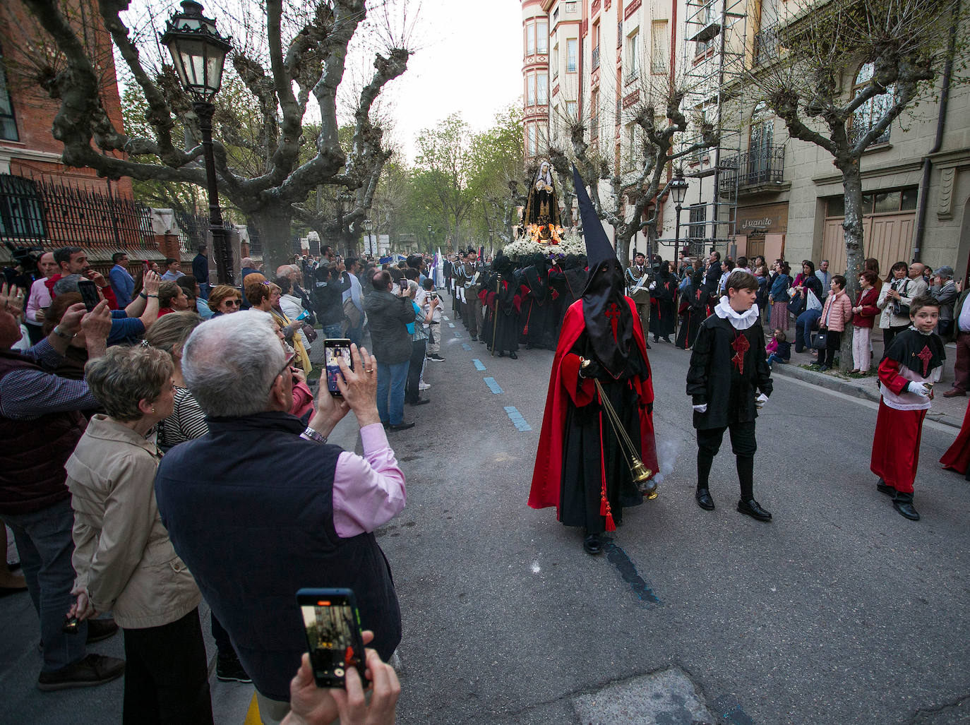 La Soledad recorre las calles de Burgos