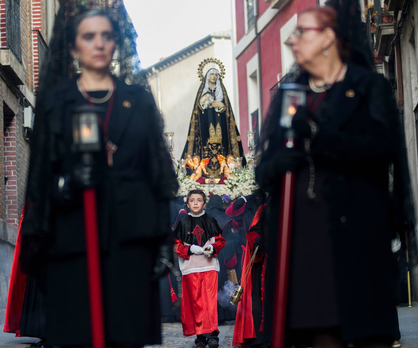 La Soledad recorre las calles de Burgos