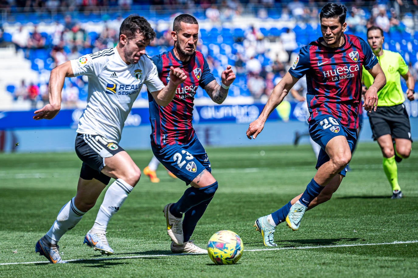 El Burgos cae derrotado ante el Huesca