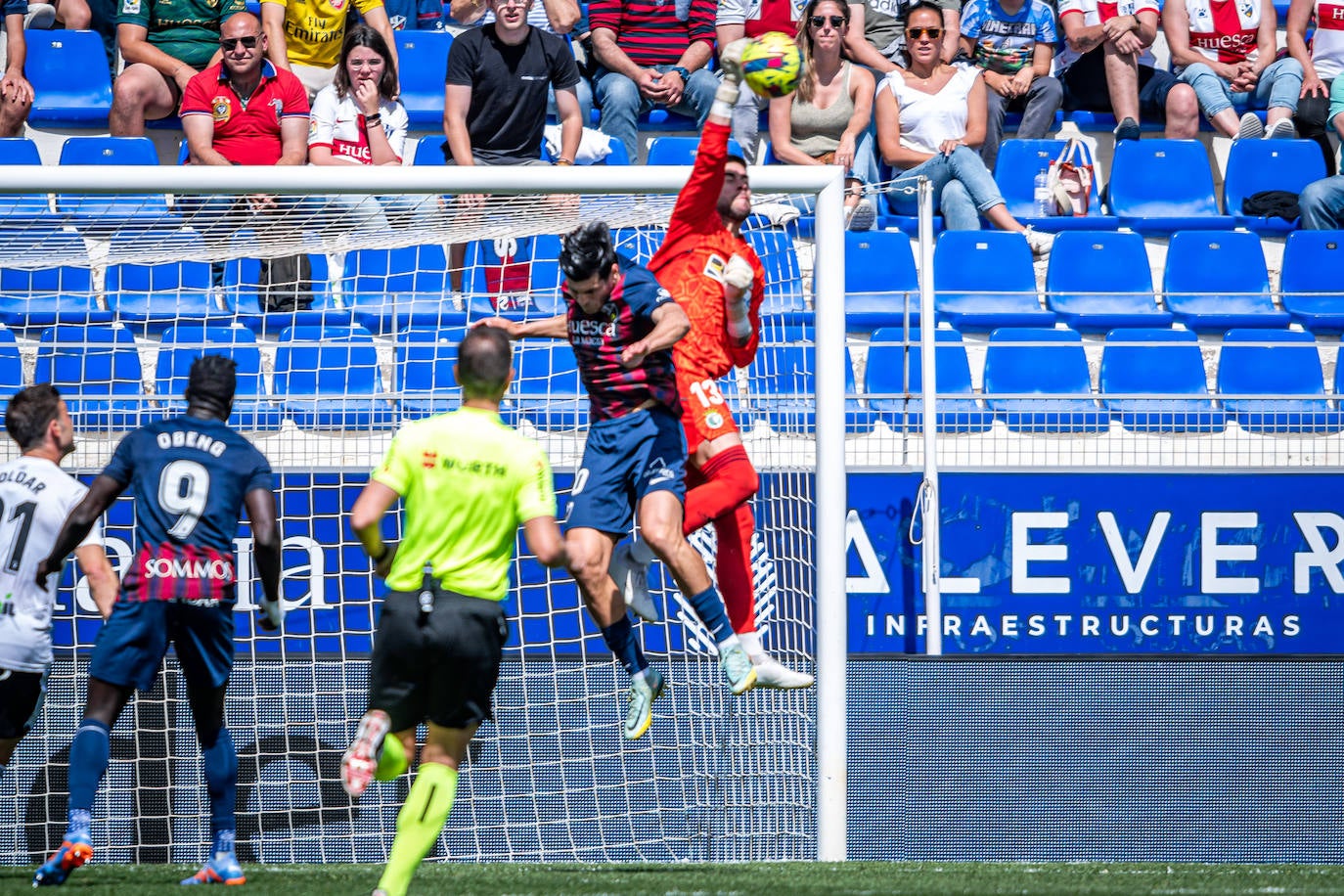 El Burgos cae derrotado ante el Huesca