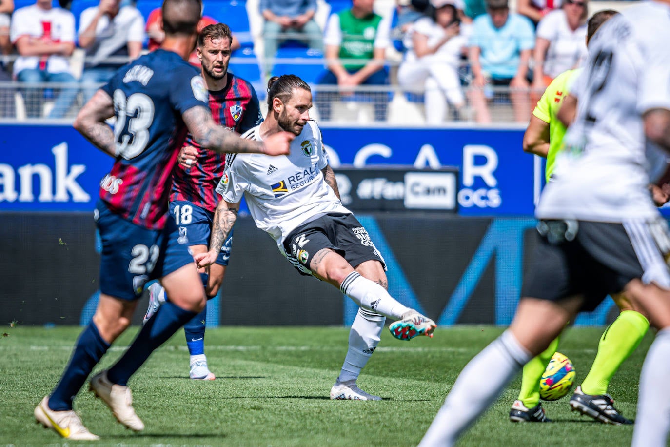 El Burgos cae derrotado ante el Huesca