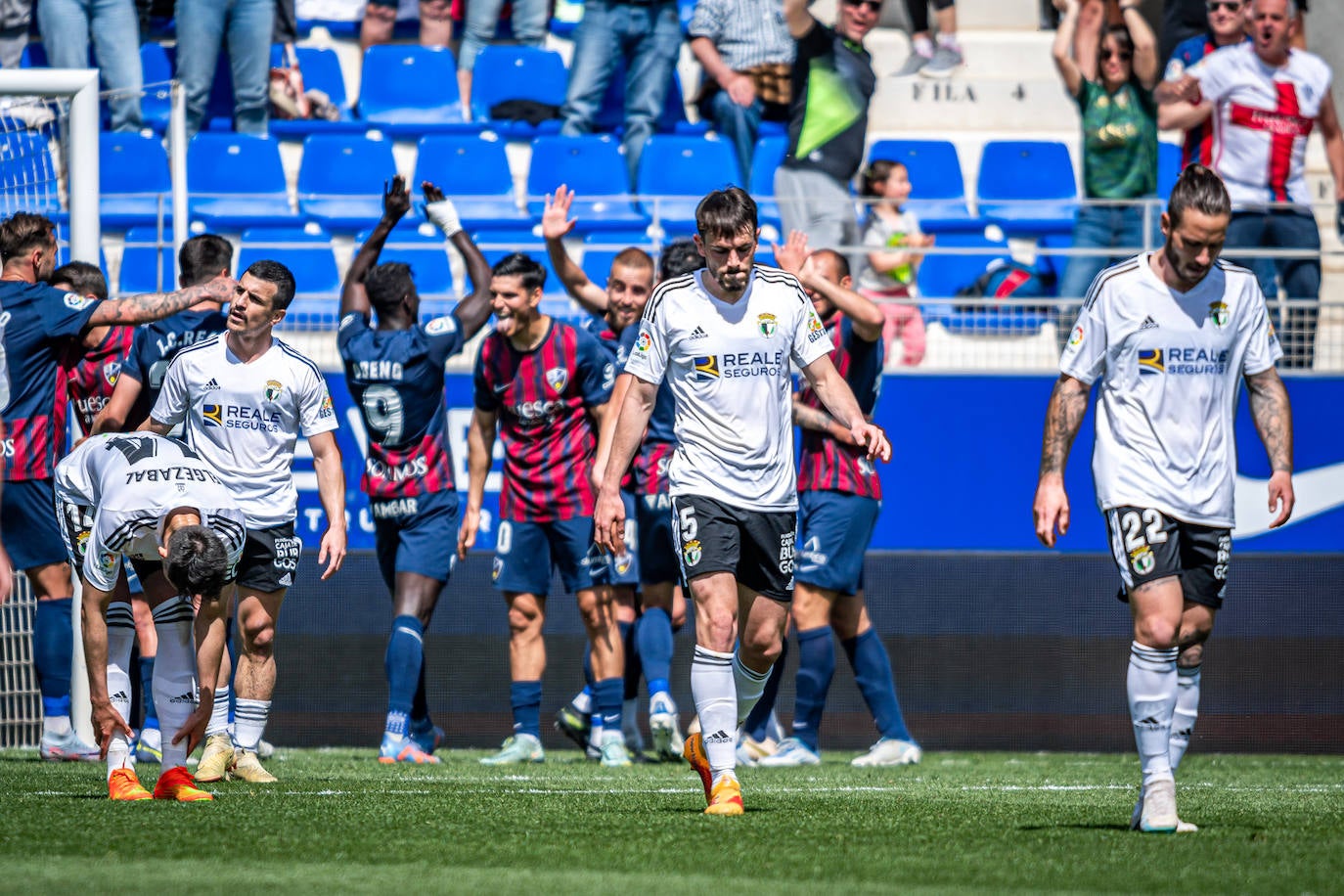 El Burgos cae derrotado ante el Huesca
