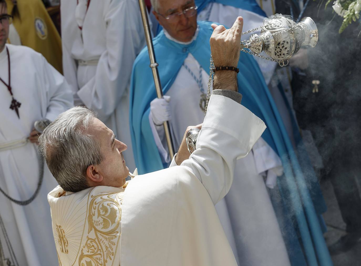 Burgos celebra la Pascua con el encuentro de la Madre y el hijo resucitado