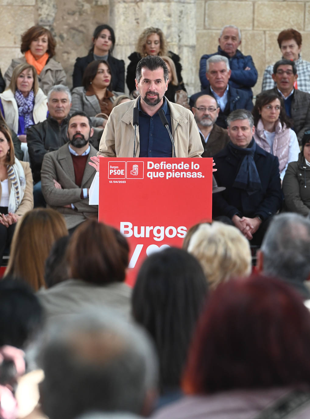 Pedro Sánchez respalda en Burgos la candidatura de Daniel de la Rosa