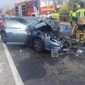 Herido un varón tras una colisión entre un turismo y un camión en Basconcillos del Tozo