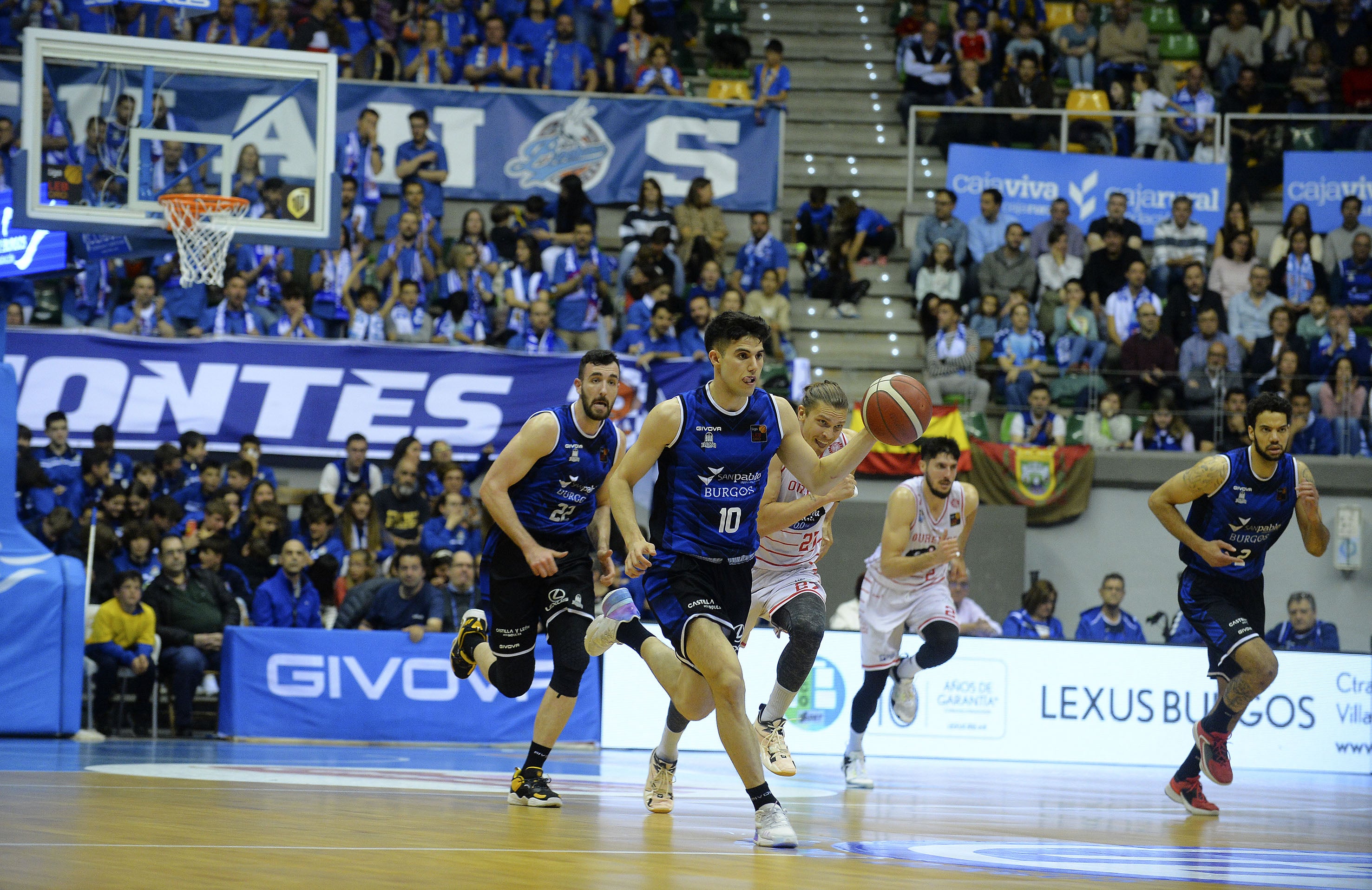 El San Pablo no da opciones al Club Ourense Baloncesto