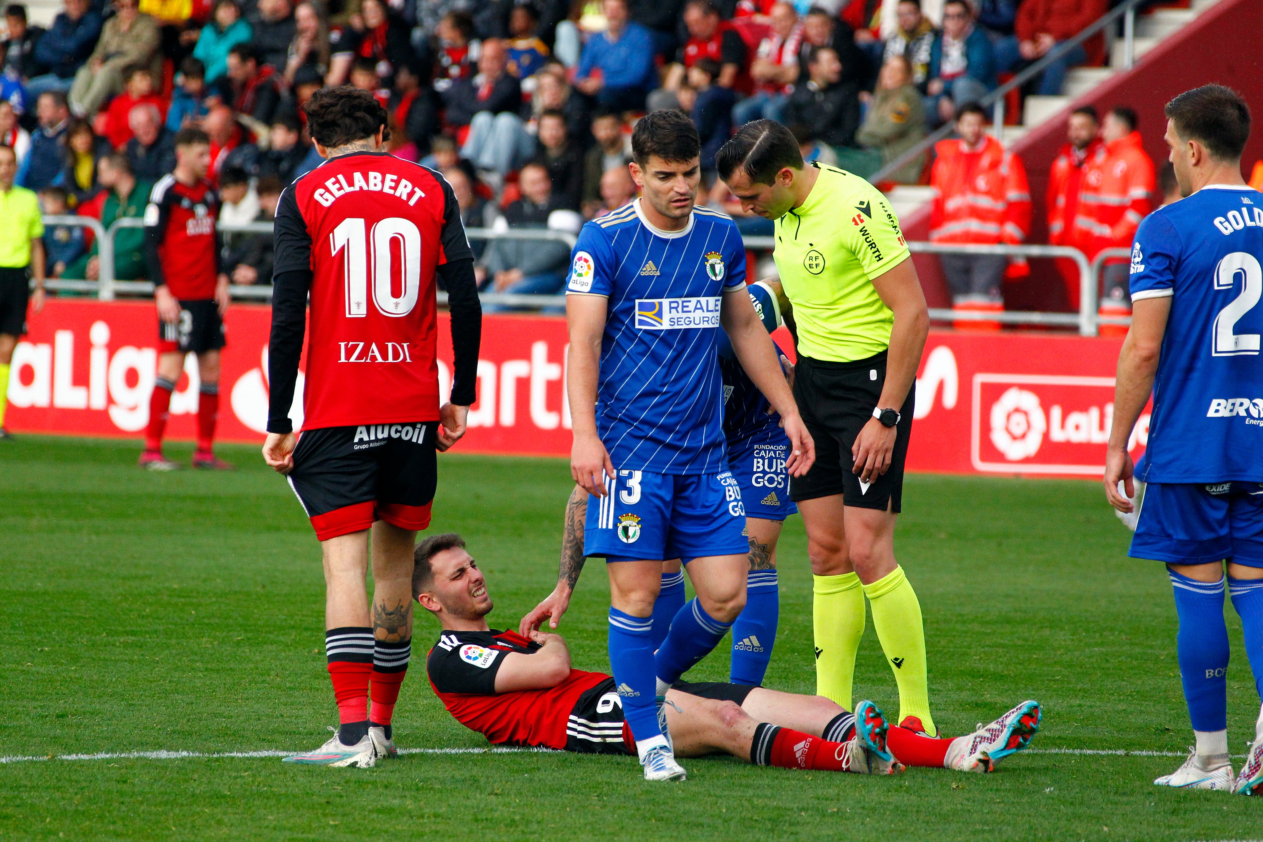 El CD Mirandés se lleva el derbi en Anduva