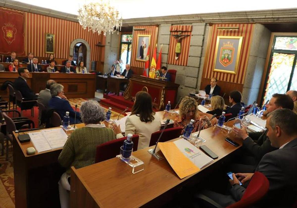 Pleno municipal de Burgos.