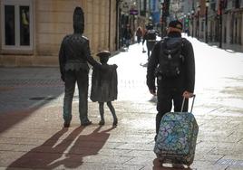 Los viajeros que visitan Burgos crecen en un año.