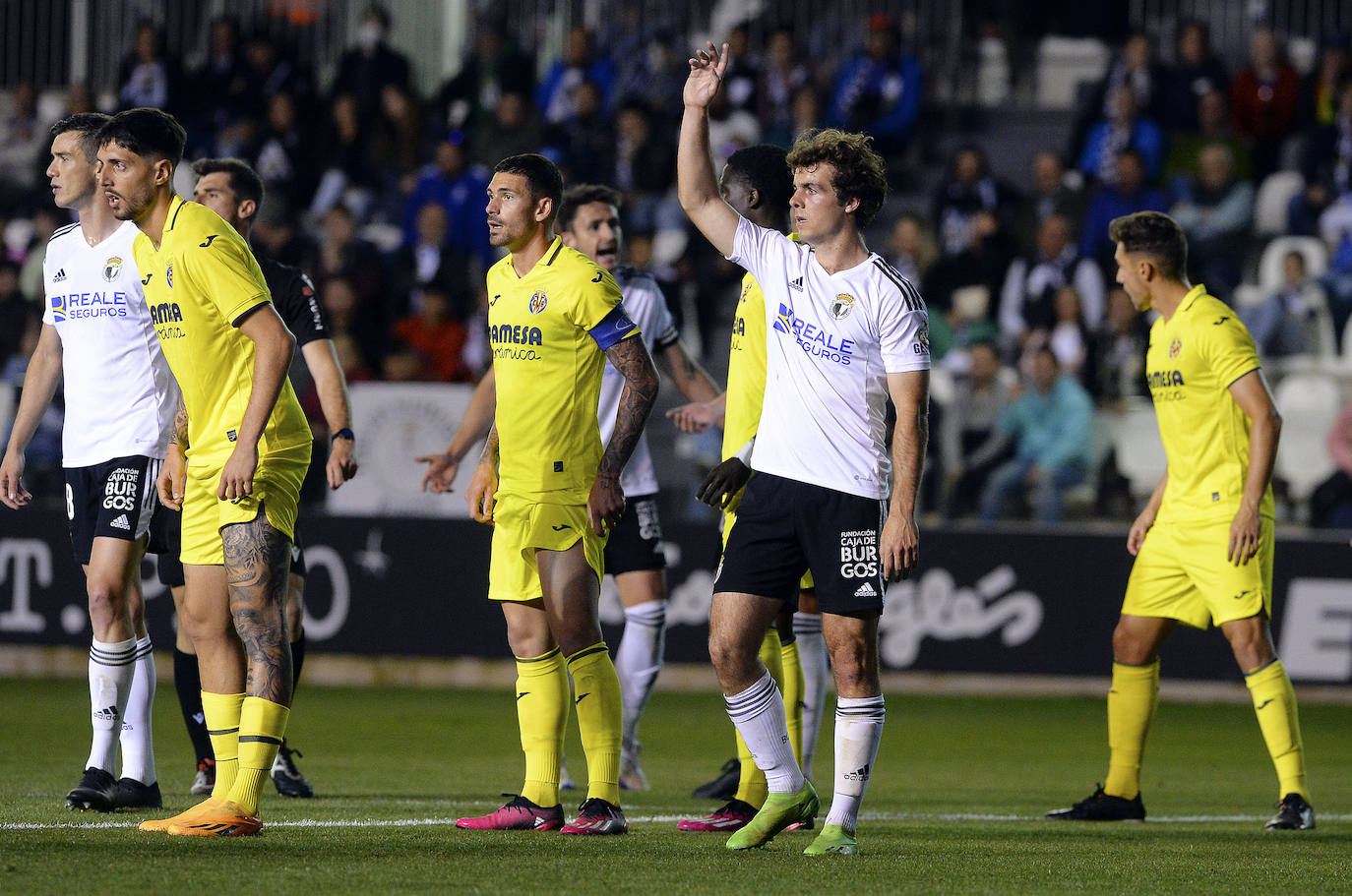 El Burgos se reencuentra con la victoria