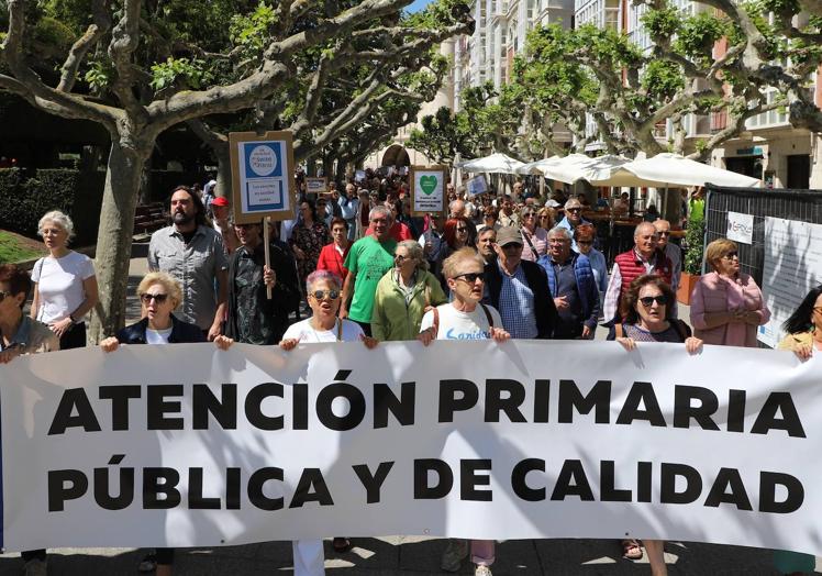 Los burgaleses han salido a las calles para defender su sistema sanitario público.