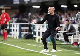 Calero grita durante el empate entre el FC Cartagena y el Burgos CF de este domingo en Cartagonova