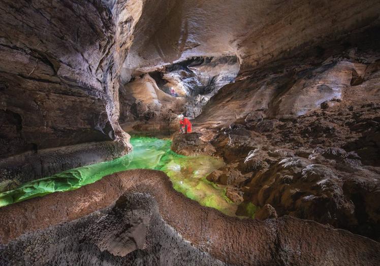 Imagen principal - Tesoros en el subsuelo de Burgos: 3.044 cuevas catalogadas en la provincia