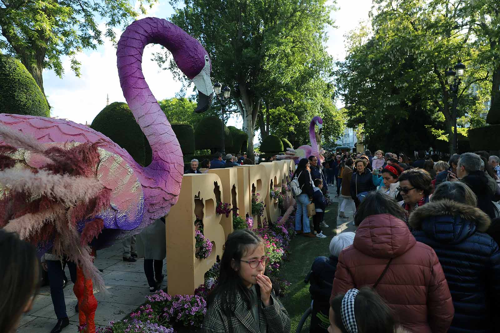 Burgos se llena de flores y gentío