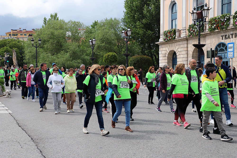 Más de 5.000 burgaleses marchan contra el cáncer