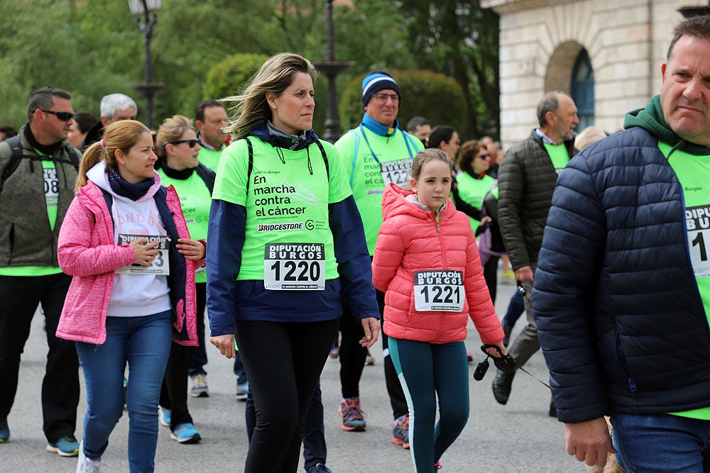 Más de 5.000 burgaleses marchan contra el cáncer