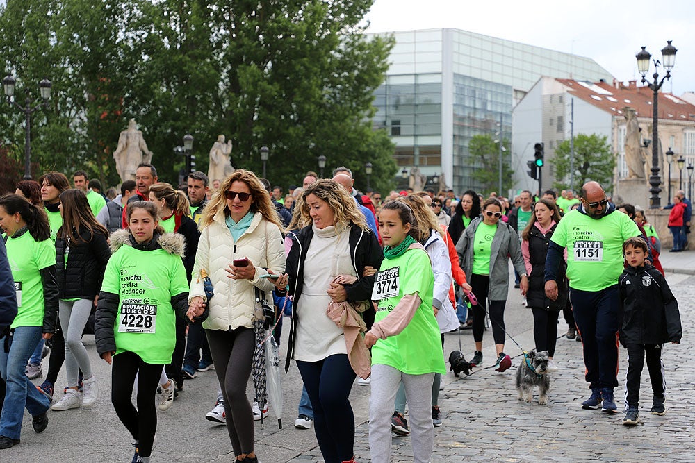 Más de 5.000 burgaleses marchan contra el cáncer