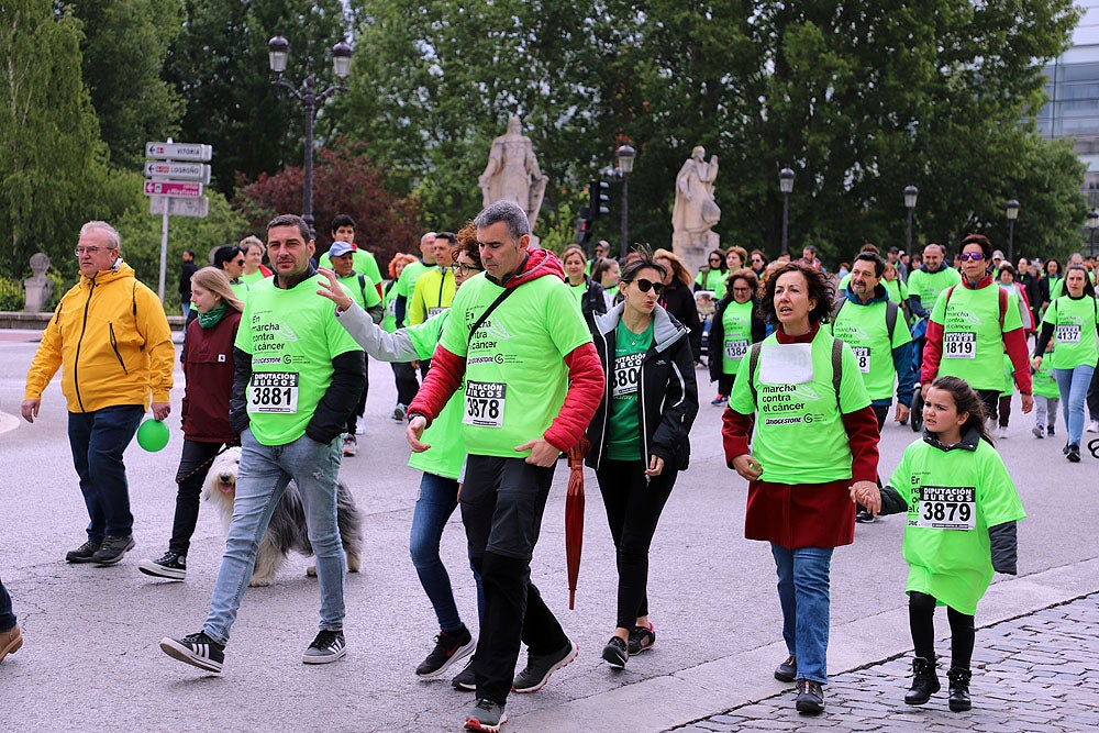 Más de 5.000 burgaleses marchan contra el cáncer