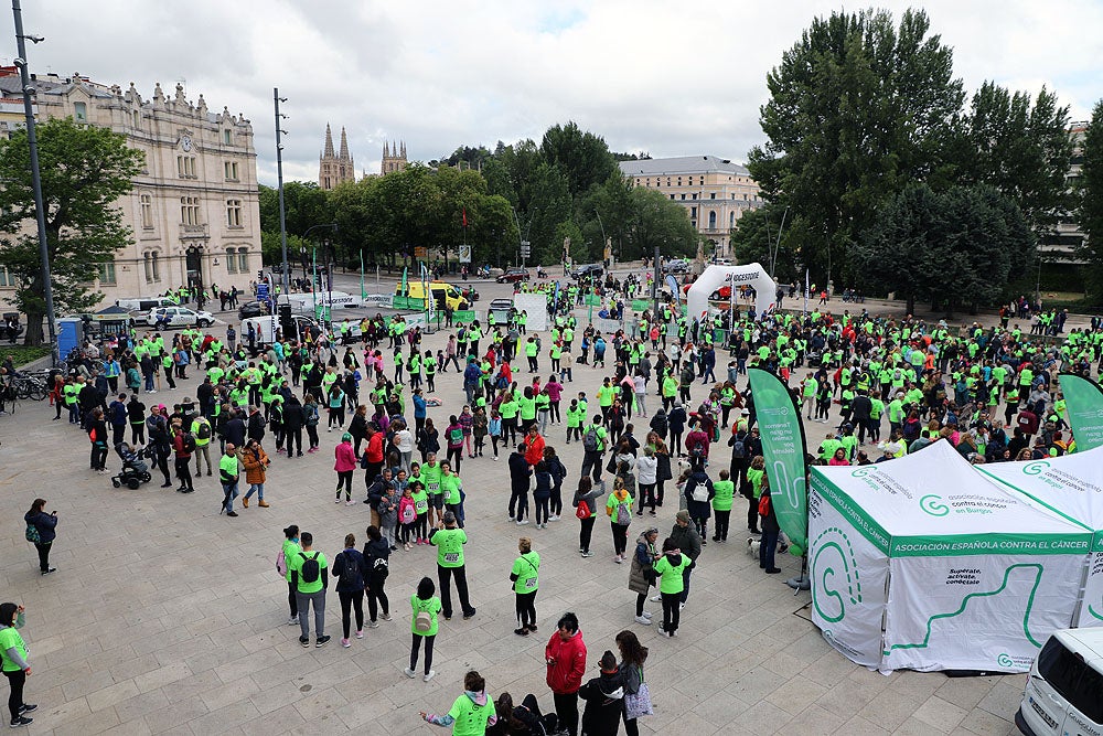 Más de 5.000 burgaleses marchan contra el cáncer