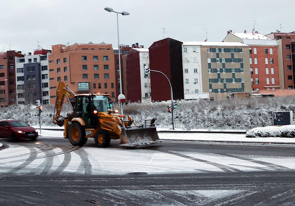 El Plan de Emergencias incluye la guía de respuesta ante hielo y viento, además del plan de nevadas.