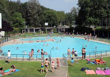 Las piscinas de verano comienzan a abrir sus puertas en Burgos