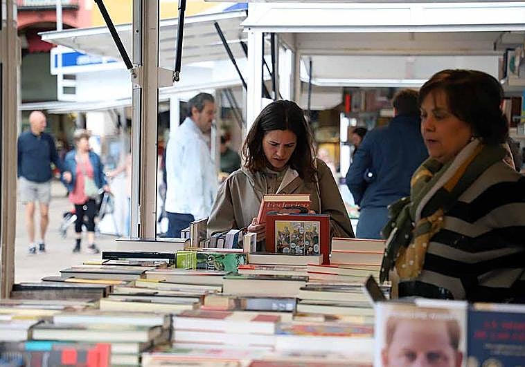 Inauguración de la edición 47 de la Feria del Libro de Burgos.