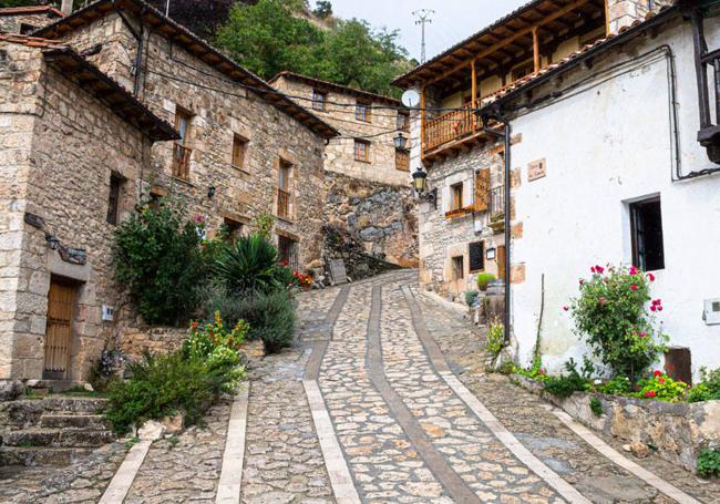 Paseo por Orbaneja del Castillo.