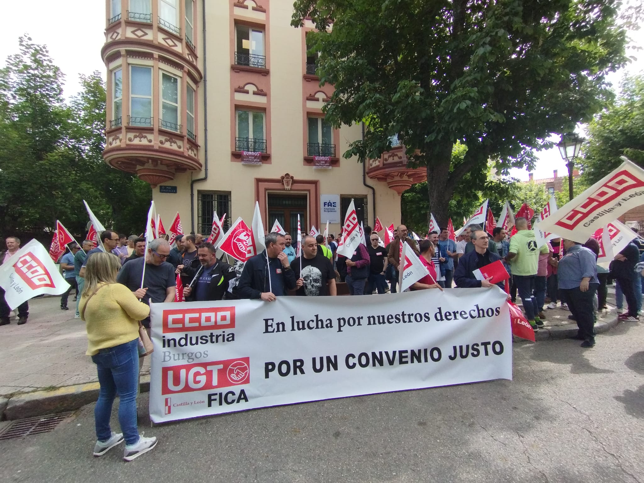 El metal protesta en las calles por su nuevo convenio