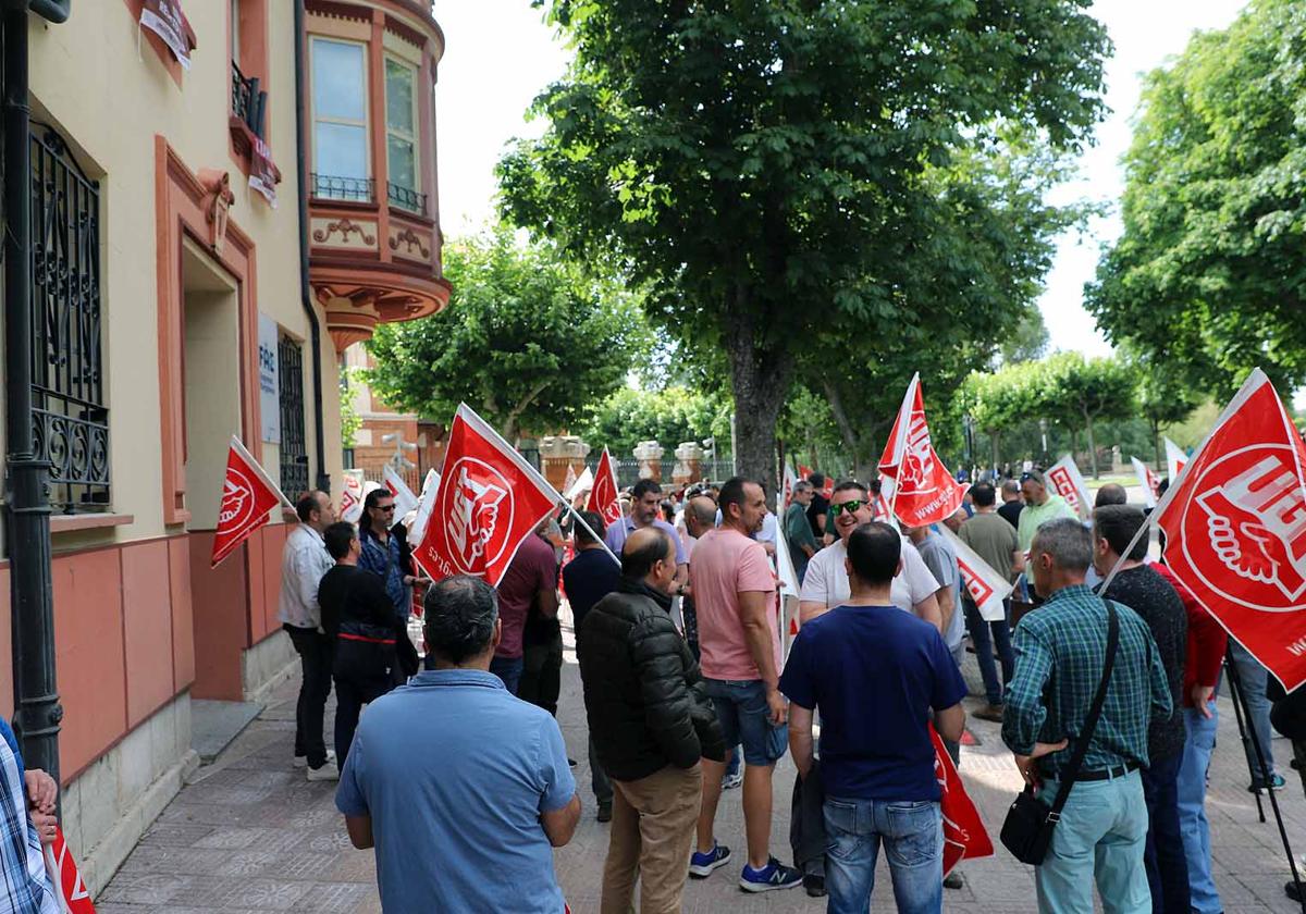 El metal protesta en las calles por su nuevo convenio