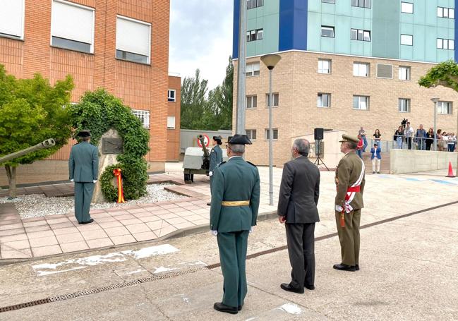 La celebración se ha cerrado con un homenaje a los caídos en acto de servicio.