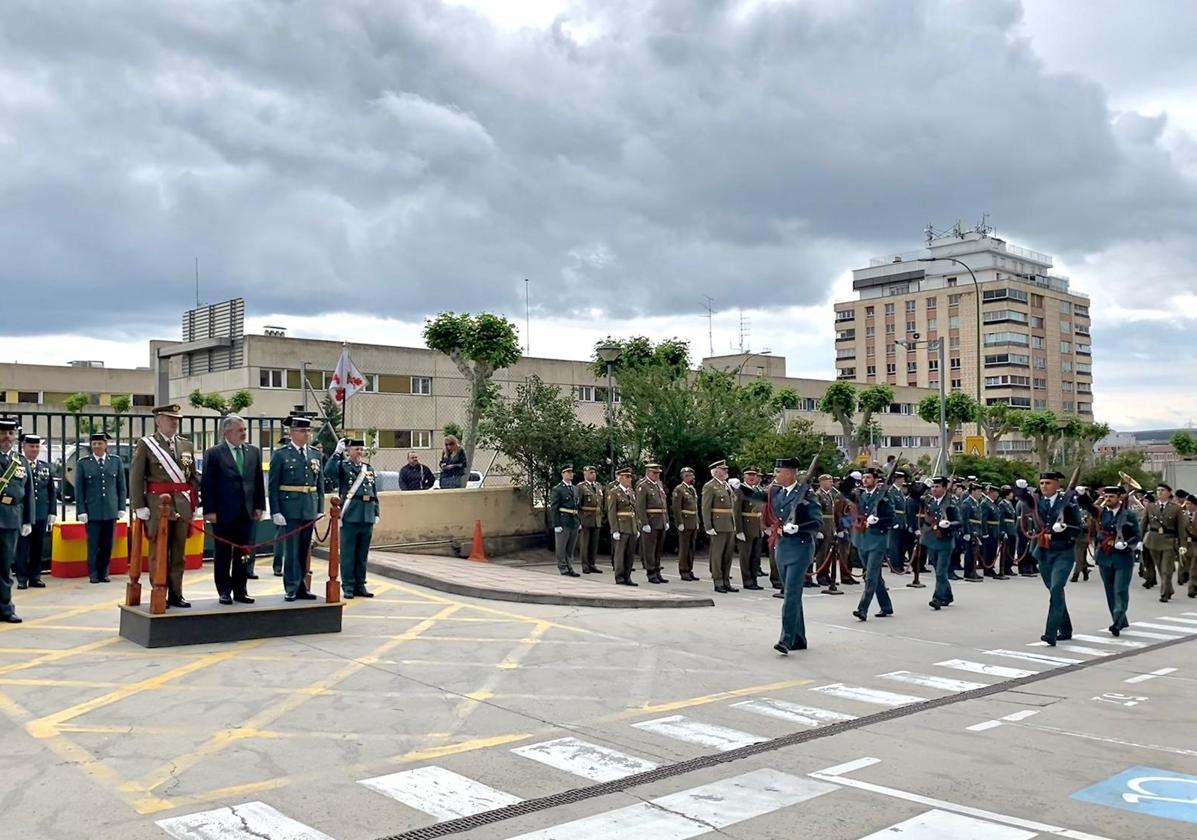 La Guardia Civil de Burgos ha celebrado su 179 anviersario con una parada militar.