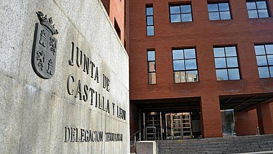 Recurso y queja ante el Procurador del Común por una oposición «injusta» y de «dudosa legalidad»