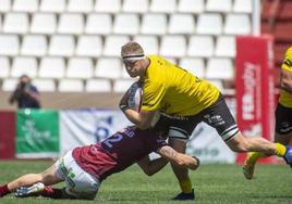 Ruan Snyman, con la camiseta del Aparejadores.