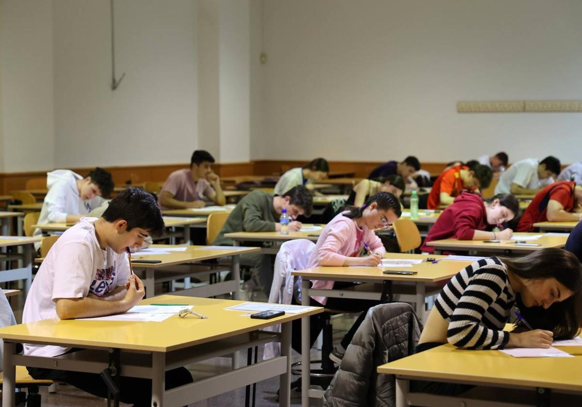 1.614 estudiantes de Burgos han aprobado la EBAU 2023