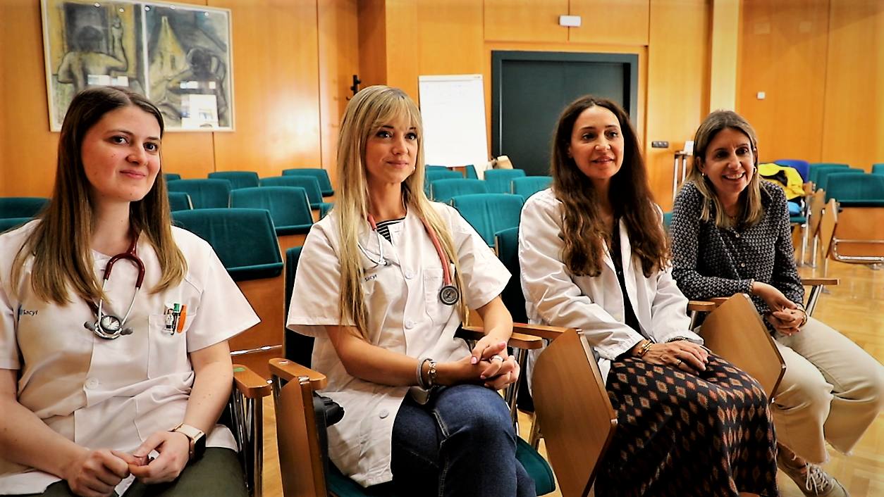 Andrea García, Noelia Ubierna, Elena Martínez y Ruth Loma, residentes de Familia y médicas de Familia, participantes de este proyecto.