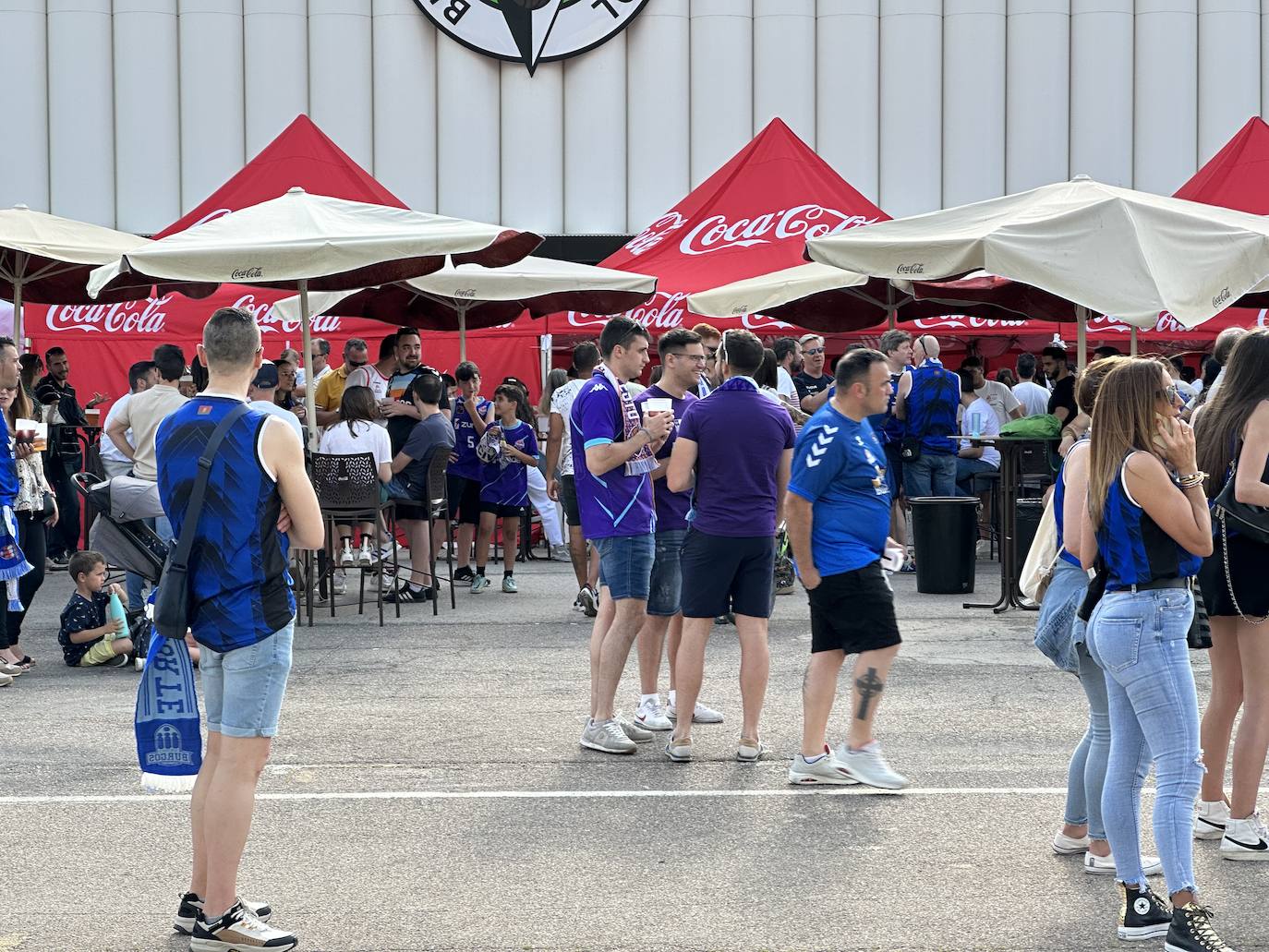 Ambientazo en la previa de la final entre Zunder Palencia y Hereda San Pablo