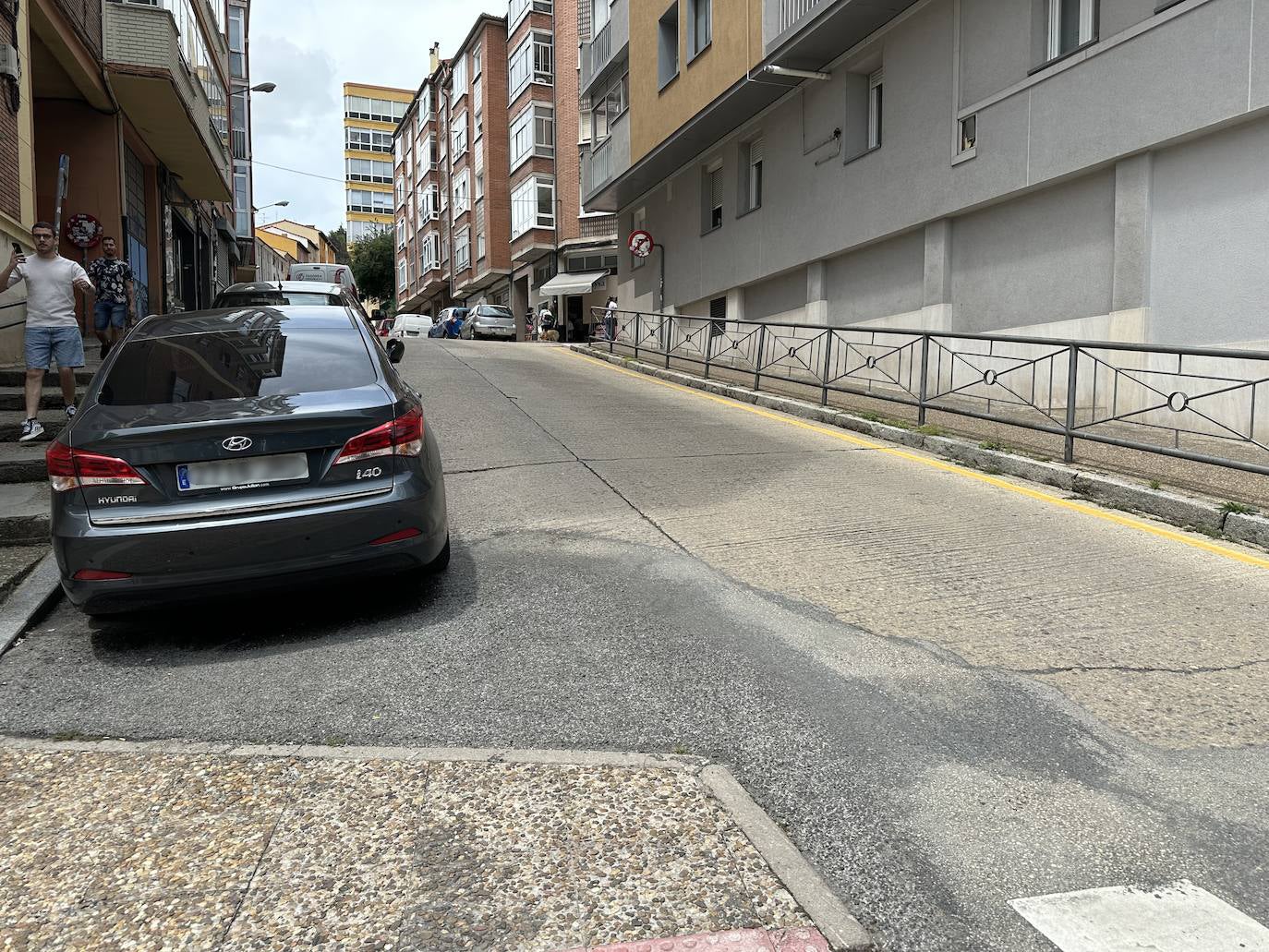 Los vecinos del Casco Histórico Alto piden hacer más accesible la Subida de San Miguel