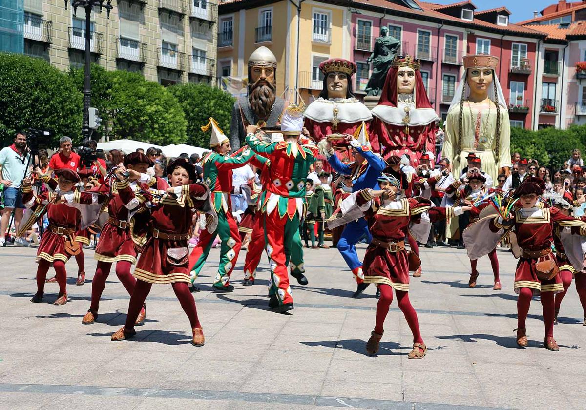 Bailes y tradiciones en los Sampedros