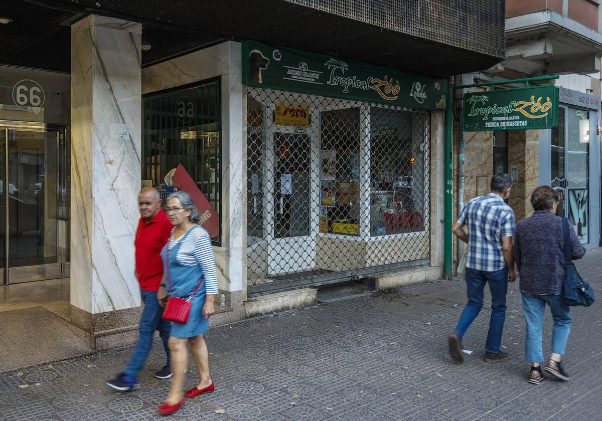 Portal en la avenida del Cid donde sucedieron los hechos.