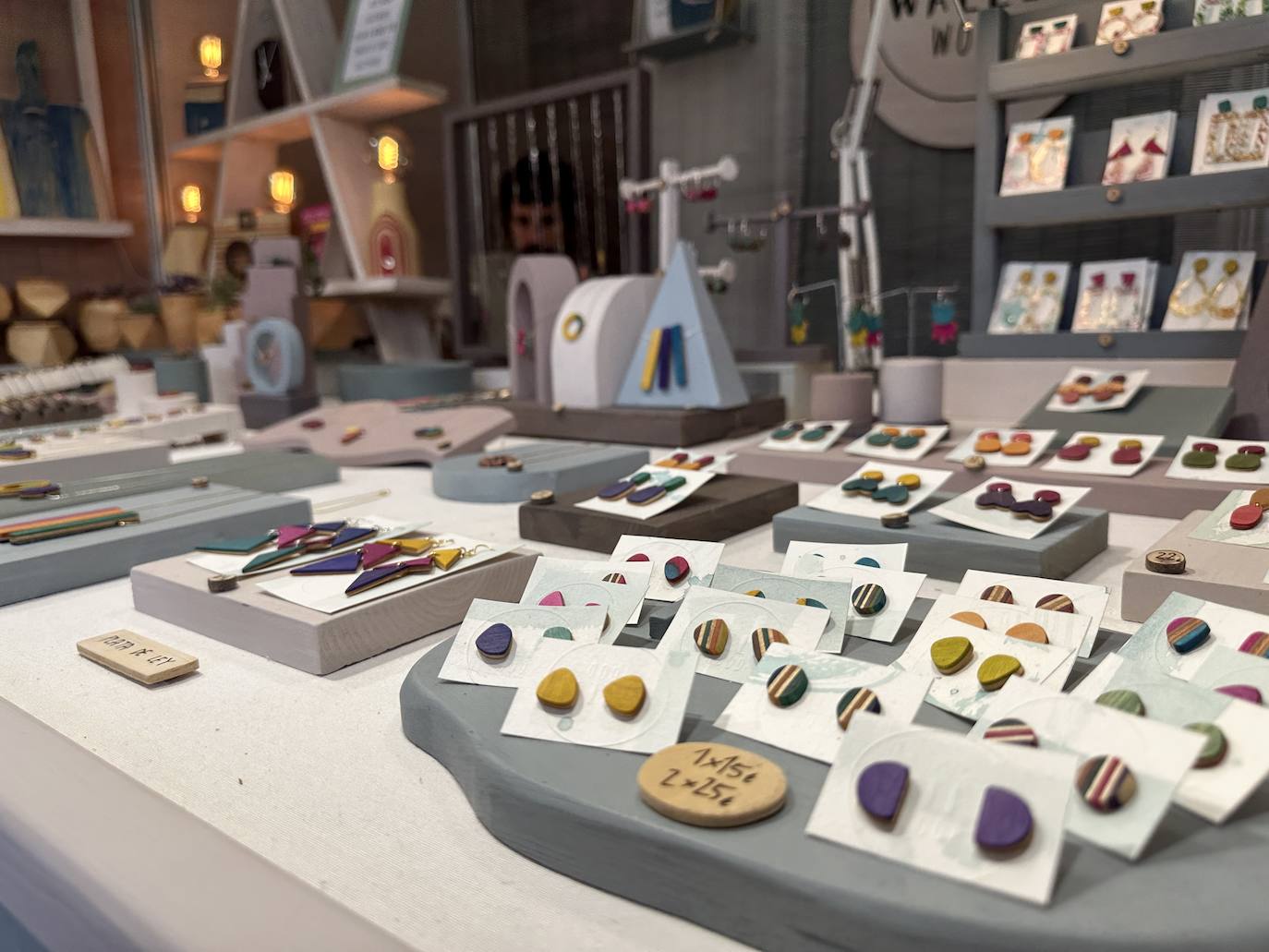 44 artesanos muestran sus trabajos en la Feria Nacional de Oficios Artesanos de Burgos