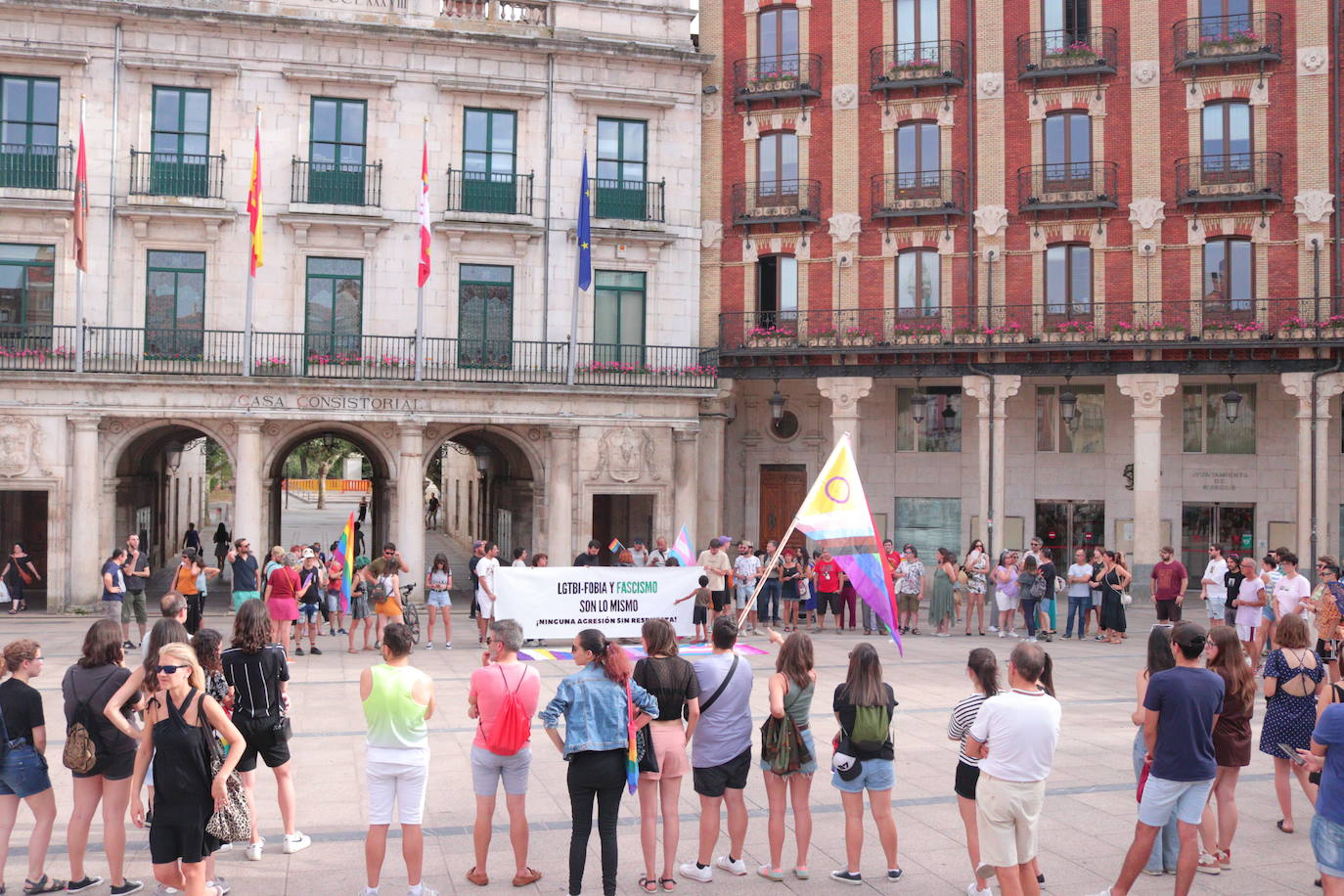 Concentración de Espacio Seguro LGTBIQA+ en Burgos